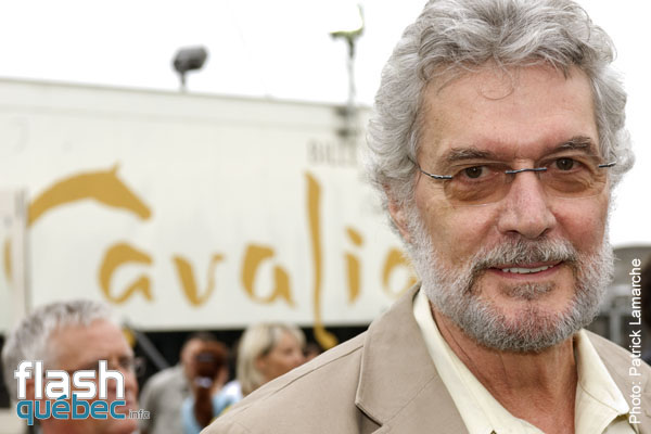 Daniel Pilon - PremiÃ¨re du magnifique spectacle de Cavalia au Quartier dix-trente sous les chapiteaux - Aucune utilisation permise de cette image n\'est permise sans l\'autorisation Ã©crite du photographe - patrick@flashquebec.ca