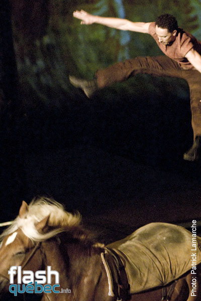 PremiÃ¨re du magnifique spectacle de Cavalia au Quartier dix-trente sous les chapiteaux - Aucune utilisation permise de cette image n\'est permise sans l\'autorisation Ã©crite du photographe - patrick@flashquebec.ca