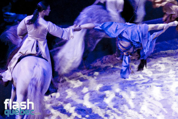 PremiÃ¨re du magnifique spectacle de Cavalia au Quartier dix-trente sous les chapiteaux - Aucune utilisation permise de cette image n\'est permise sans l\'autorisation Ã©crite du photographe - patrick@flashquebec.ca