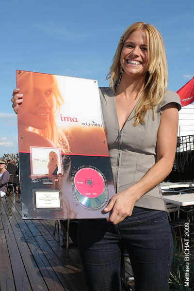 ima_disque_dor_album_a_la_vida_030609-11