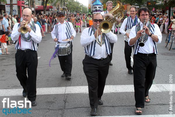 mardi_gras_defile_festival_jazz_060710-49