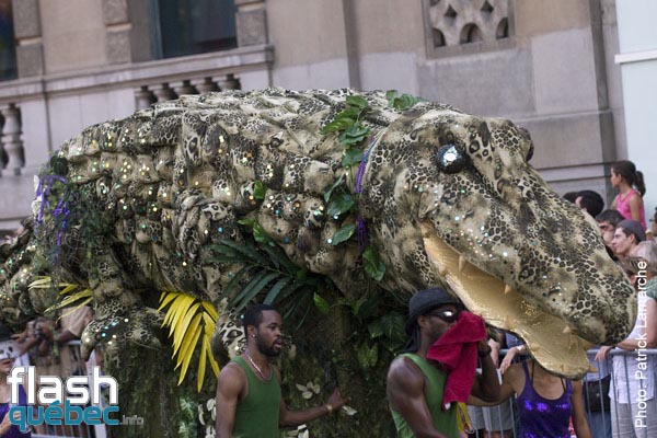 mardi_gras_defile_festival_jazz_06071044