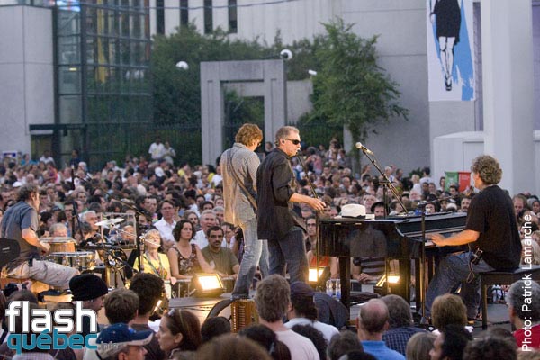 mardi_gras_defile_festival_jazz_06071058