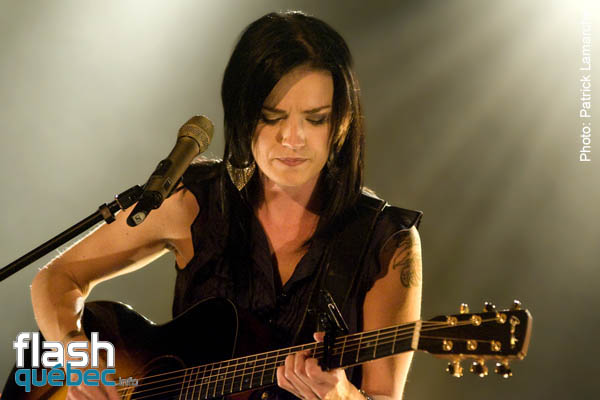 Première Montréalaise d\'Andrée Wattters - Tournée Accoustique - Lion d\'or - 29 septembre 2009 - Aucune utilisation permise sans autorisation écrite de l\'auteur -patrick@flashquebec.ca