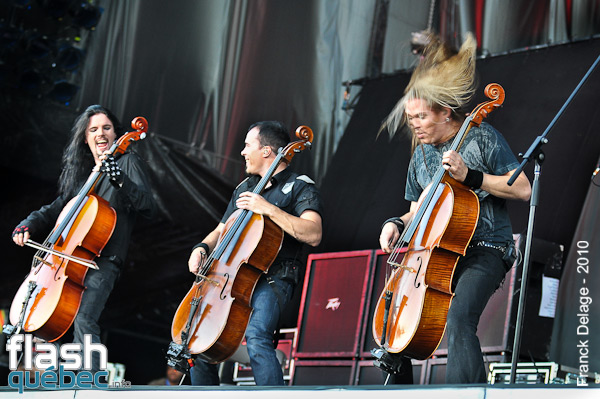 Apocalyptica - ScÃ¨ne Bell - Plaines d'Abraham - Festival d'Ã©tÃ© de QuÃ©bec - Utilisation quelle qu'elle soit  strictement interdite sans l'autorisation du photographe - franckdelage@hotmail.com