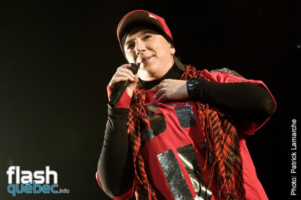 Diam's - Francofolies de MontrÃ©al - Metropolis - le 13 juin 2010 - aucune utilisation permise sans l'autorisation Ã©crite de l'auteur - patrick@flashquebec.ca.