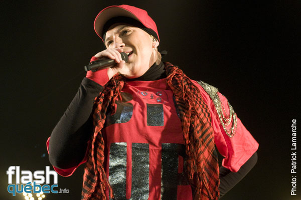 Diam's - Francofolies de MontrÃ©al - Metropolis - le 13 juin 2010 - aucune utilisation permise sans l'autorisation Ã©crite de l'auteur - patrick@flashquebec.ca.