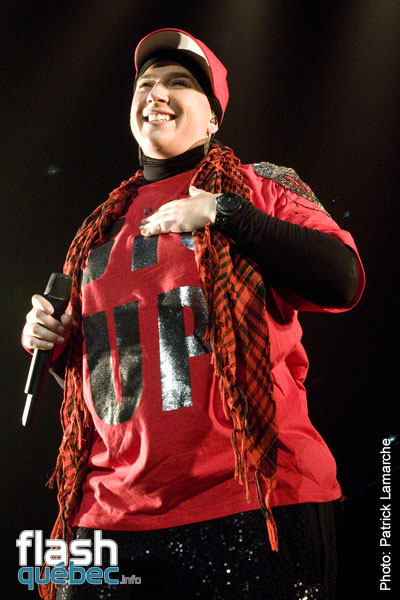 Diam's - Francofolies de MontrÃ©al - Metropolis - le 13 juin 2010 - aucune utilisation permise sans l'autorisation Ã©crite de l'auteur - patrick@flashquebec.ca.