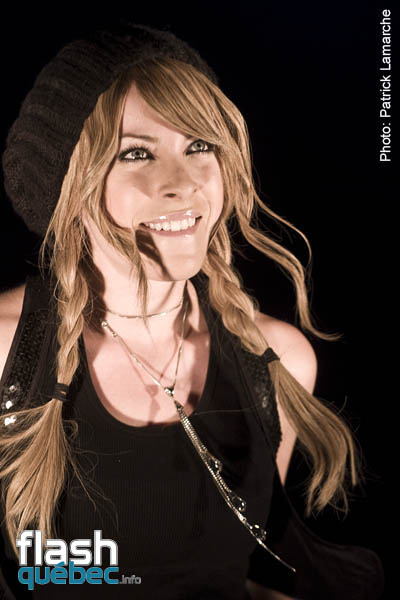 Marie Mai - International de montgolfiÃ¨res de Saint-Jean-sur-Richelieu - Aucune utilisation permise sans autorisation Ã©crite de l\'auteur - patrick@flashquebec.ca