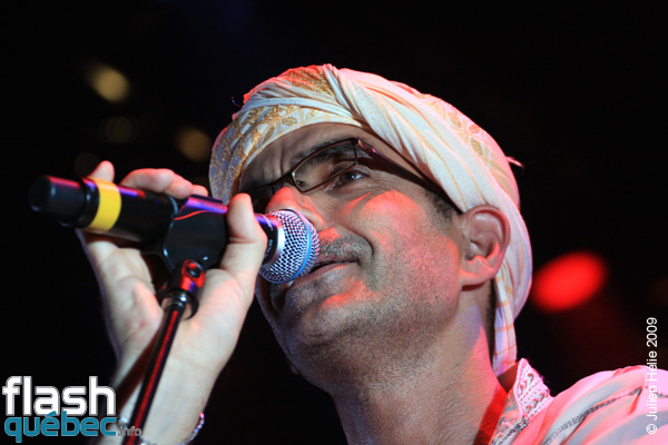 Spectacle de la formation  Orchestre National de BarbÃ¨s (France / AlgÃ©rie / Maroc)  dans le cadre du Festival International des Nuits d'Afrique de MontrÃ©al, le 16 Juillet au Metropolis. Utilisation quelle qu'elle soit strictement interdite sans l'accord de l'auteur spiritpictures@hotmail.fr.