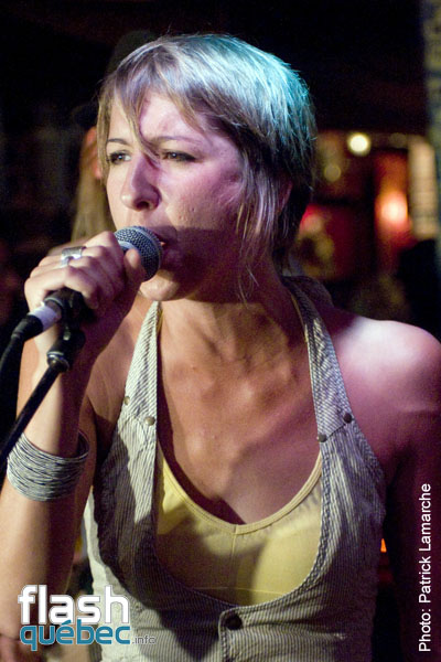 Catherine Major - Lancement de l'album: Nos stars chantent le Blues Ã  MontrÃ©al. - Bistro Ã  Jojo le 21 juin 2010 - Aucune utilisation permise sans l'autorisation Ã©crite de l'auteur - patrick@flashquebec.ca