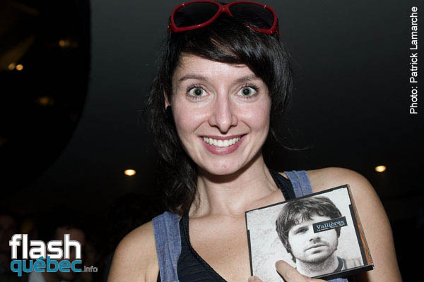 Gaelle au lancement du disque - Le monde tourne fort - Vicent Vallières - l\'Astral - 31 aout 2009 - aucune utilisation permise sans autorisation écrite de l\'auteur - patrick@flashquebec.ca