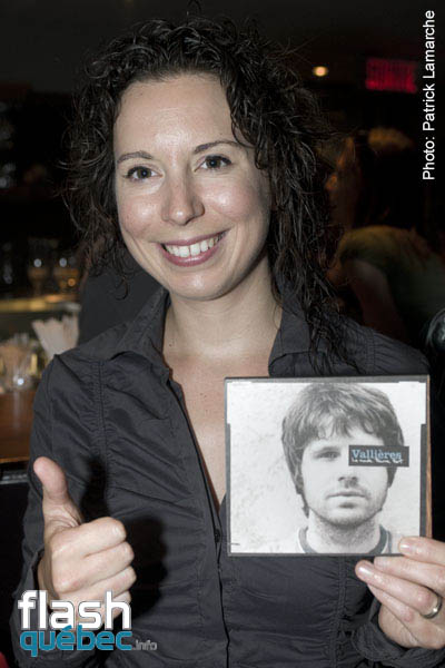 Dominique Bouffard au lancement du disque - Le monde tourne fort - Vicent Vallières - l\'Astral - 31 aout 2009 - aucune utilisation permise sans autorisation écrite de l\'auteur - patrick@flashquebec.ca