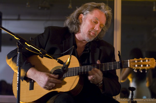 Lancement de l album -Je suis- de Giorgia Fumanti a l atelier de la designer Marisa Minicucci, le 18 novembre 2008.