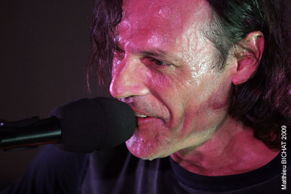 jean_leloup_lancement_mille_excuses_milady_300409-4