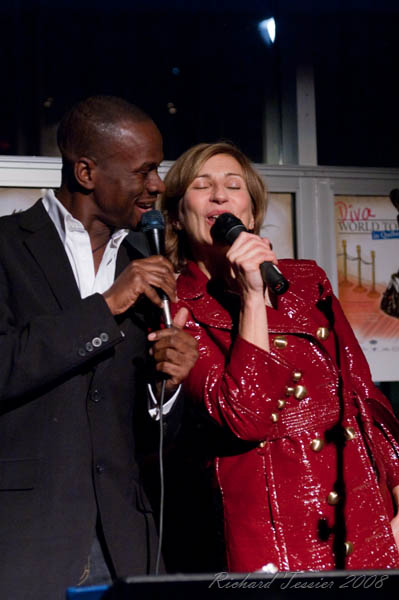 Lancement du 13eme album de Natalie Choquette -Terra Mia- au Suzo Resto Lounge de Montreal, le 27 novembre 2008.