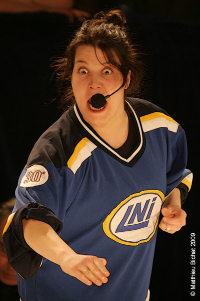 Jolene Morin. Match regulier 2 de la saison 2009 de la LNI, opposant l equipe des Blancs a l equipe des Bleus, au Medley de Montreal, le 16 fevrier 2009.