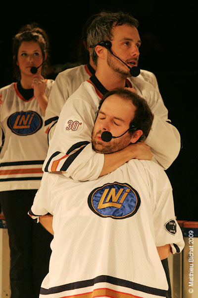 Vincent Bolduc et Martin Boily. Match regulier 2 de la saison 2009 de la LNI, opposant l equipe des Blancs a l equipe des Bleus, au Medley de Montreal, le 16 fevrier 2009.