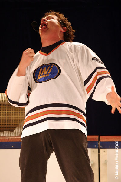 Daniel Malenfant. Match regulier 2 de la saison 2009 de la LNI, opposant l equipe des Blancs a l equipe des Bleus, au Medley de Montreal, le 16 fevrier 2009.