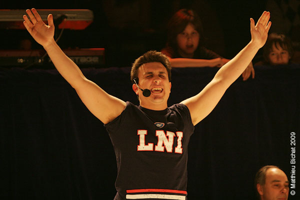 Frederic Barbusci. Match regulier 2 de la saison 2009 de la LNI, opposant l equipe des Blancs a l equipe des Bleus, au Medley de Montreal, le 16 fevrier 2009.