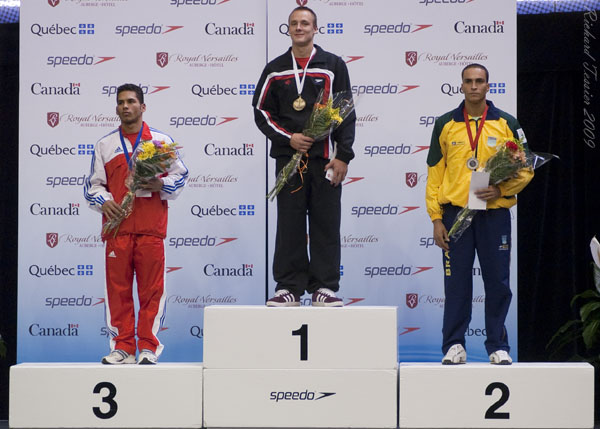 KONICA MINOLTA DIGITAL CAMERA;02 mai 2009; Canada; Centre sportif du stade olympique; Cesar Castro - Brasil; Evgenny Kuznetsov - Russie; Jonathan Ruvalcaba - Mexique; Ken nee Yeoh - Malaisie; Men\'s - Homme Open 3M Finals; Montreal; Province de Quebec; Ross Reuben - Canada; Victor Torannzo - Cuba
