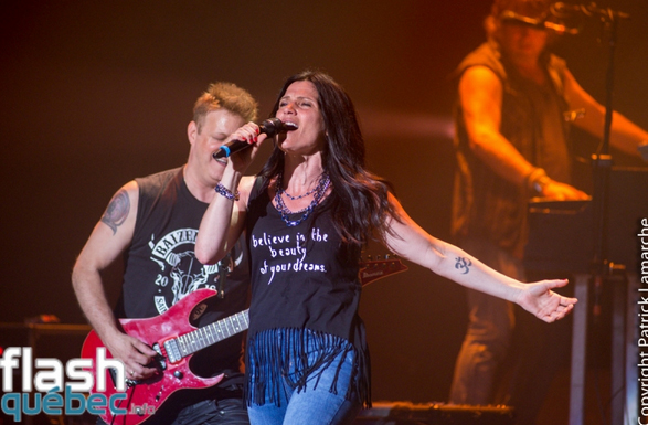 Un premier album solo pour Rosa Laricchiuta, une tournée avec Éric Lapointe et Melissa Etheridge.